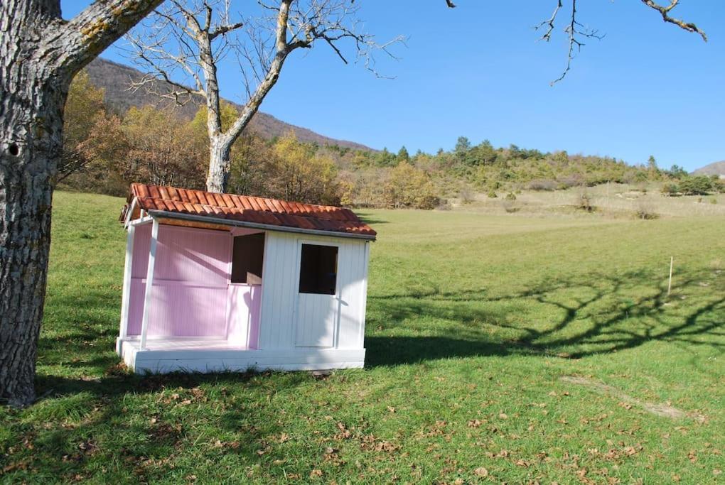 Au Mas Du Bec Pointu Entre Diois Et Provence Villa Eygluy-Escoulin Kültér fotó