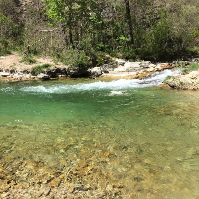 Au Mas Du Bec Pointu Entre Diois Et Provence Villa Eygluy-Escoulin Kültér fotó